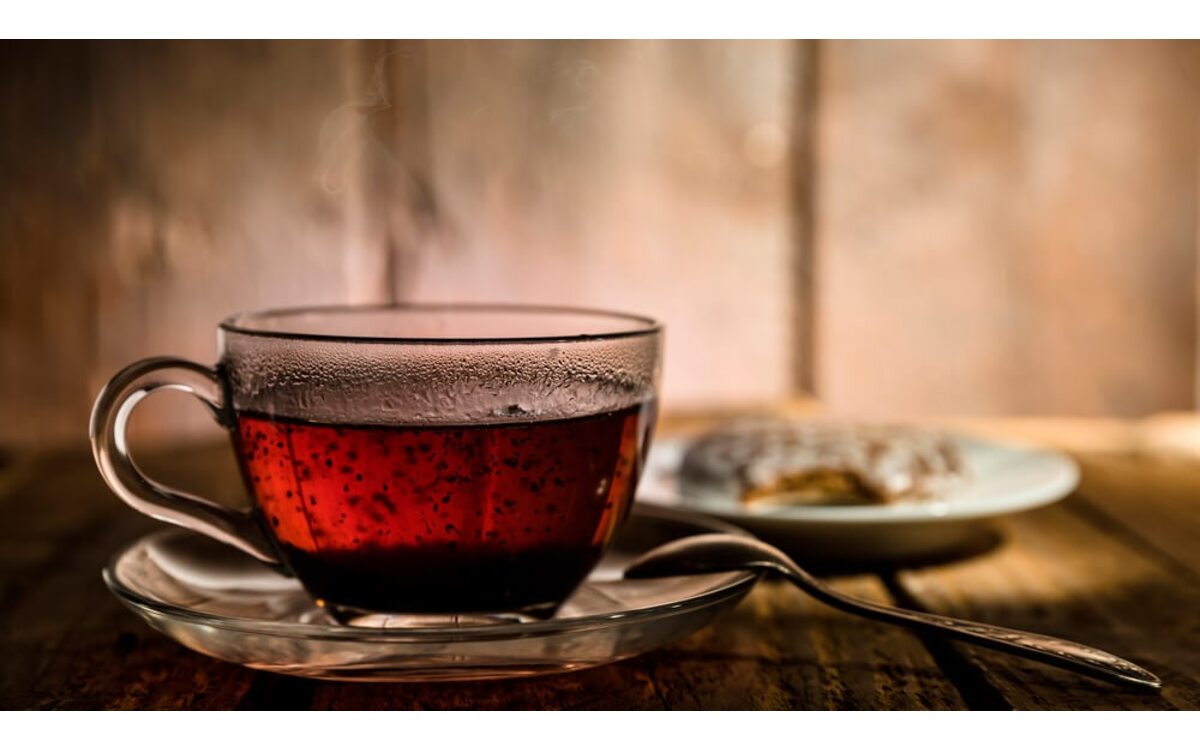 Скільки кофеїну у чорному чаї